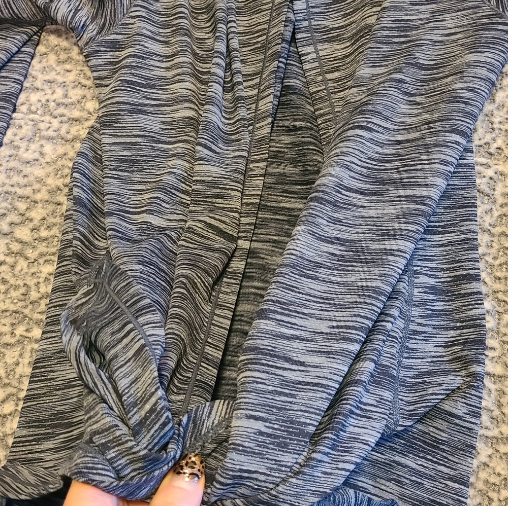 ZYIA top